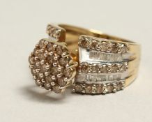 A 14CT DIAMOND CLUSTER RING