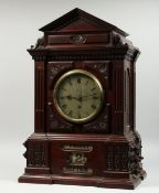 AN UNUSUAL LATE 19TH CENTURY, MAHOGANY CASED, MANTLE OFFICE CLOCK by BARWISE, LONDON, with eight day