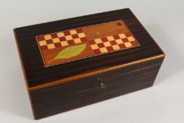 A SUPERB GERMAN SOLINGEN HUMIDOR, the lid with chequered inlay and leaf, the interior with two
