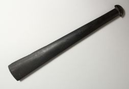 A PLAIN TONGAN CLUB. 19ins long.