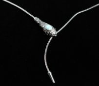 A SILVER AND OPAL SET SMALL NECKLACE.