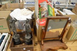 Miscellaneous collectables.