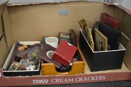 Miscellaneous collectables.