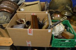 Miscellaneous collectables.