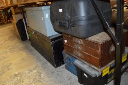 A large quantity of tools.