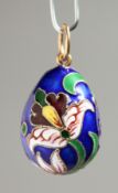 A RUSSIAN SILVER AND ENAMEL EGG PENDANT, 2.5cm