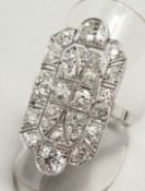 A SUPERB PLATINUM DIAMOND SET ART DECO RING