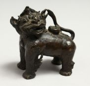 A SMALL CHINESE BRONZE DOG WATER DROPPER, 7cm.