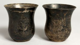 A PAIR OF CONTINENTAL SILVER BEAKERS