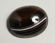 A BANDED AGATE BROOCH