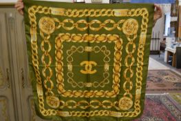 A ladies' head scarf.