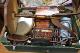 Miscellaneous collectables.