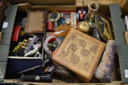 Miscellaneous collectables.