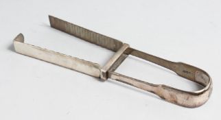 A PAIR OF GEORGE III SILVER ASPARAGUS TONGS, London 1809, makers; William Ely, William Fearn and