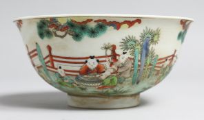 A CHINESE FAMILLE VERTE PORCELAIN BOWL 6.25ins diameter.