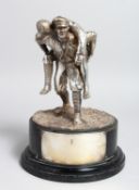 A GARRARD AND CO. SILVER GROUP OF A SOLDIER CARRYING A WOUNDED SOLDIER ON HIS BACK. London 1979,