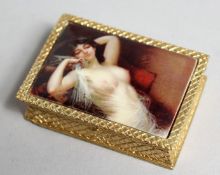 A GOLD PLATED NUDE SNUFF BOX.