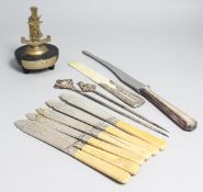 A SILVER PLATED BREAD KNIFE, TWO SKEWERS, FIVE SILVER BLADED FISH KNIVES, A SILVER HANDLED IVORY