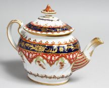 AN EARLY 19TH CENTURY BARR FLIGHT AND BARR GOOD SPIRALLY MOULDED TEAPOT AND COVER, painted with an