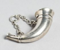A SAMSON MODERN SILVER VINIGARETTE, shaped as a horn, circa. 1870.