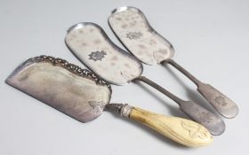 A CRUMB SCOOP WITH IVORY HANDLE, by Thomas Wilkinson & Son, Sheffield and a pair of fiddle pattern