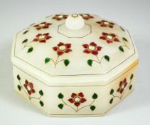 AN INDIAN JADE OCTAGONAL FORM BOX AND COVER, onlaid with semi precious stones and floral wirework