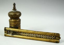 AN 18TH CENTURY INDIAN MUGHAL BRONZE PEN BOX, 27cm long.