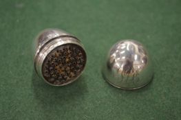A George III silver egg shaped nutmeg grater, maker's mark for Samuel Meriton.