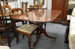 A good 19th century mahogany rounded rectangular tilt-top breakfast table.