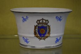 A Samson of Paris jardiniere.