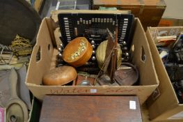 Miscellaneous collectables.