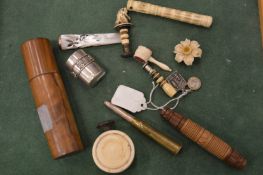 Miscellaneous collectables.