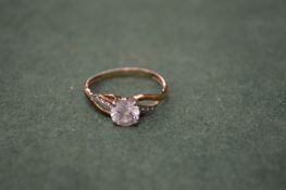 A 9ct gold dress ring.