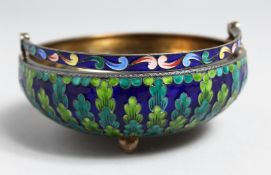A RUSSIAN SILVER AND CLOISONNE ENAMEL CIRCULAR SUGAR BOWL with looped handle. 10cm diameter.