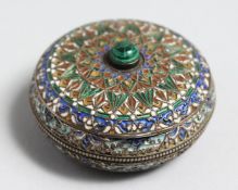 A GOOD QUALITY RUSSIAN SILVER AND ENAMEL CIRCULAR BOX AND COVER. 2ins diameter, with malachite