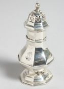 A SMALL VICTORIAN OCTAGONAL PEPPER CASTOR. London 1812. Maker E.. R.