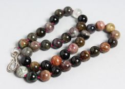 A SCOTTISH AGATE NECKLACE.