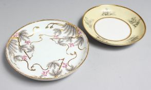 AN EARLY 19TH CENTURY BARR WORCESTER YELLOW GROUND SAUCER DISH, printed with 'Country Folk' and a