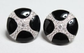 A SUPERB 18CT WHITE GOLD, ONYX AND DIAMOND CUFF LINKS.