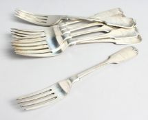 A SET OF NINE VICTORIAN FIDDLE PATTERN TABLE FORKS, matching crest. London 1883. Maker Francis