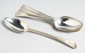 A SET OF GEORGE II OLD ENGLISH PATTERN TABLE SPOONS. London 1750. Weight 13ozs.
