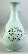 A LARGE CHINESE CELADON GLAZE PORCELAIN YUHUCHUNPING VASE, with four pierced panels carved with
