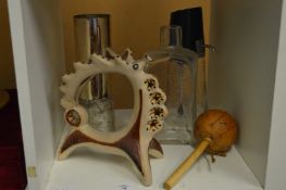 Decorative ornamental items.