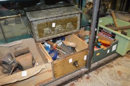 A quantity of tools.