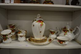 A quantity of Royal Albert Old Country Roses china.