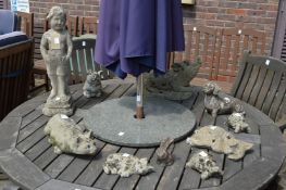 Various garden ornaments.