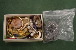 A box of bijouterie etc.