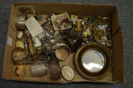 Miscellaneous collectables.