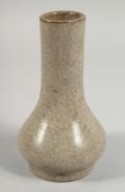 A CHINESE SONG STYLE GUAN WARE VASE, 18.5cm high.