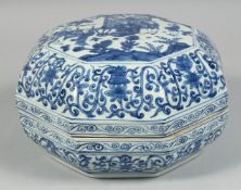 A LARGE CHINESE BLUE AND WHITE PORCELAIN OCTAGONAL BOX AND COVER, the cover painted with a scene